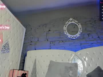 webcam girl royalsquirt_ image #3680914
