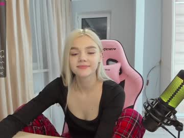 webcam girl allotropp image #3377270
