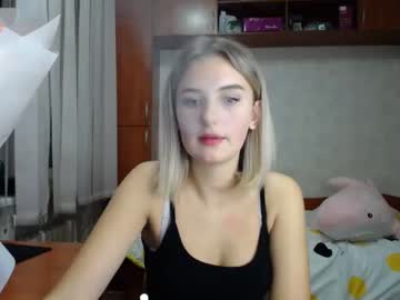 webcam girl melena_shy image #146011