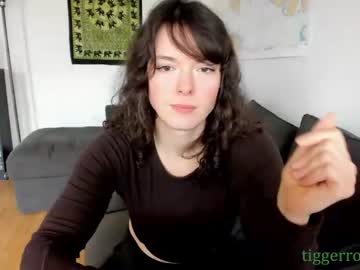 webcam girl tiggerrosey image #6857028