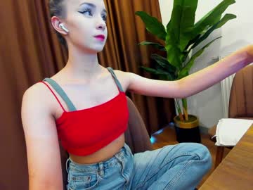 webcam girl ehotlovea image #4359128