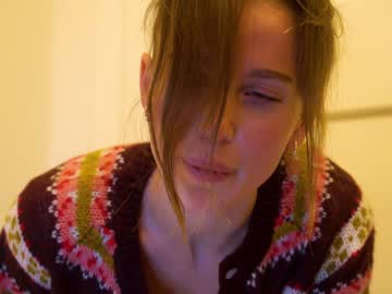 webcam girl ellaa91 image #599632