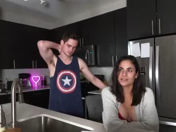 webcam couple ari_lovexo image #5761391