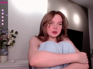 webcam girl small_blondee image #1782264