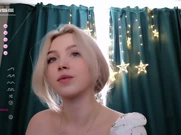 webcam girl small_blondee image #4952793