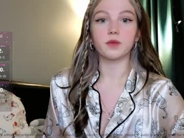 webcam girl small_blondee image #6258364