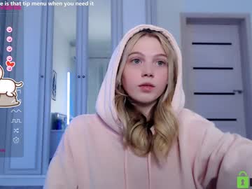 webcam girl small_blondee image #3681313