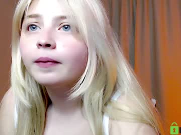 webcam girl shy_blondiee image #3662757