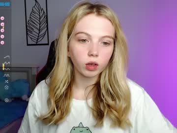 webcam girl small_blondee image #3795852