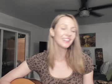 webcam girl kaileeshy image #436019