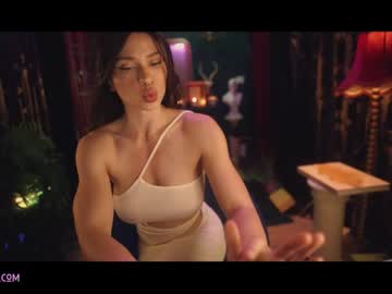 webcam girl lucieoude_ image #2085915