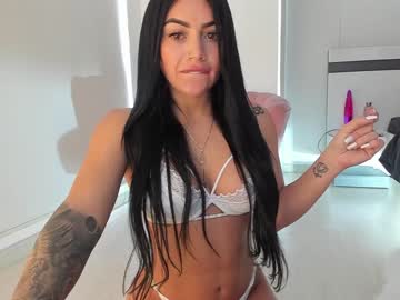 webcam girl ashlyeroberts01 image #3560114