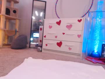 webcam girl skyewatson image #2466876