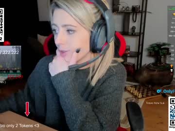 webcam girl kimilee22 image #1332421