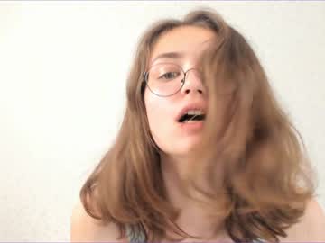 webcam girl snangel image #1923987