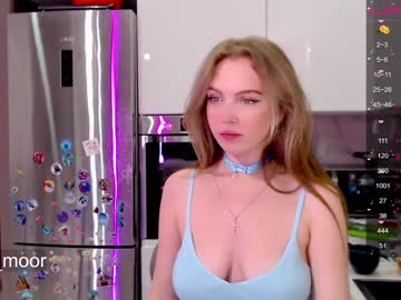 webcam girl small_blondee image #2959625