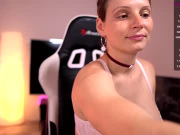 webcam girl laraslife image #575745