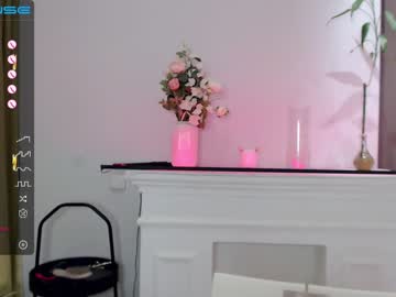 webcam girl small_blondee image #2851912