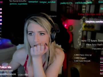 webcam girl kimilee22 image #4234394