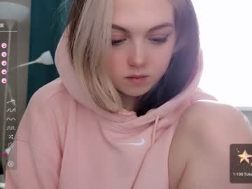 webcam girl small_blondee image #5484893