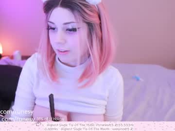 webcam girl runesy image #781361