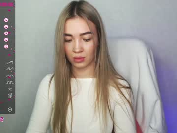 webcam girl yourvirusqueen_ image #2215352