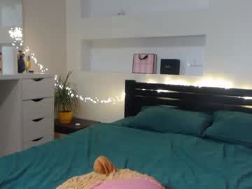 webcam girl kiranightlyxo image #238652
