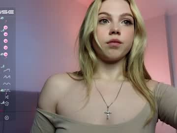 webcam girl small_blondee image #4439180