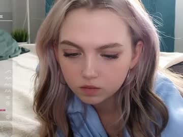 webcam girl small_blondee image #5319962