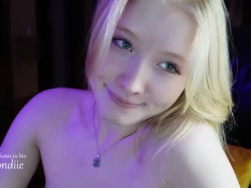 webcam girl bestblondiiecb image #3840226