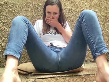 webcam girl eatmypie69 image #1989187