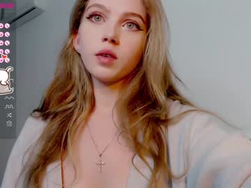 webcam girl small_blondee image #3174123