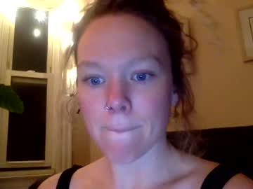 webcam girl lilycurlq image #1347133