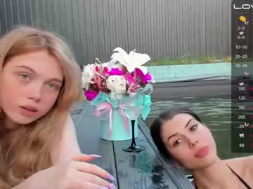 webcam girl small_blondee image #1910999