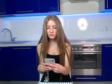 webcam girl ella__sweety image #351640