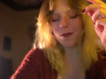webcam girl crimsonxrapture image #917263