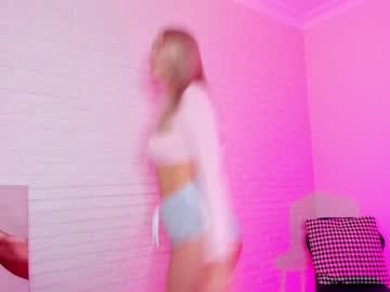 webcam girl 8a8y_nura image #896771