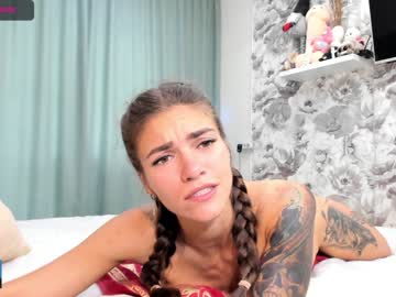 webcam girl joconda image #2158738