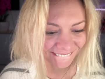 webcam girl kiradivine image #6111713