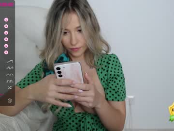 webcam girl theellenshow image #3754297