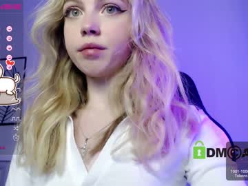 webcam girl small_blondee image #3609512