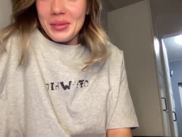 webcam girl angel_from_sky image #5550001