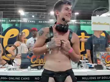 webcam couple ryanrailer image #2223170