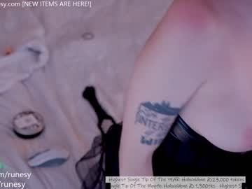 webcam girl runesy image #4665830