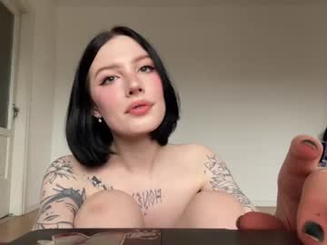 webcam tranny evelynforever image #4359808