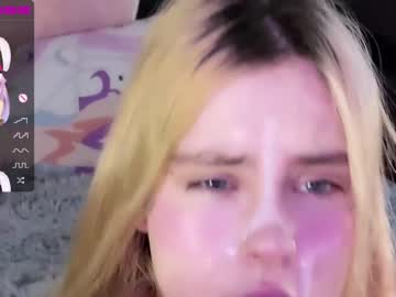 webcam girl nyakawaii69 image #4561791