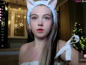 webcam girl small_blondee image #5840652