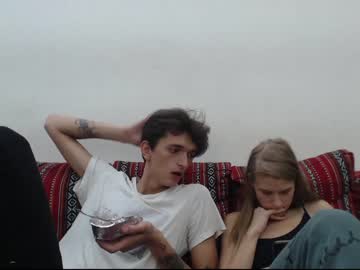 webcam couple llovelaksmi image #1008606