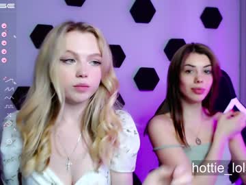 webcam girl small_blondee image #3862579