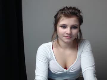 webcam girl relax_nina image #697354
